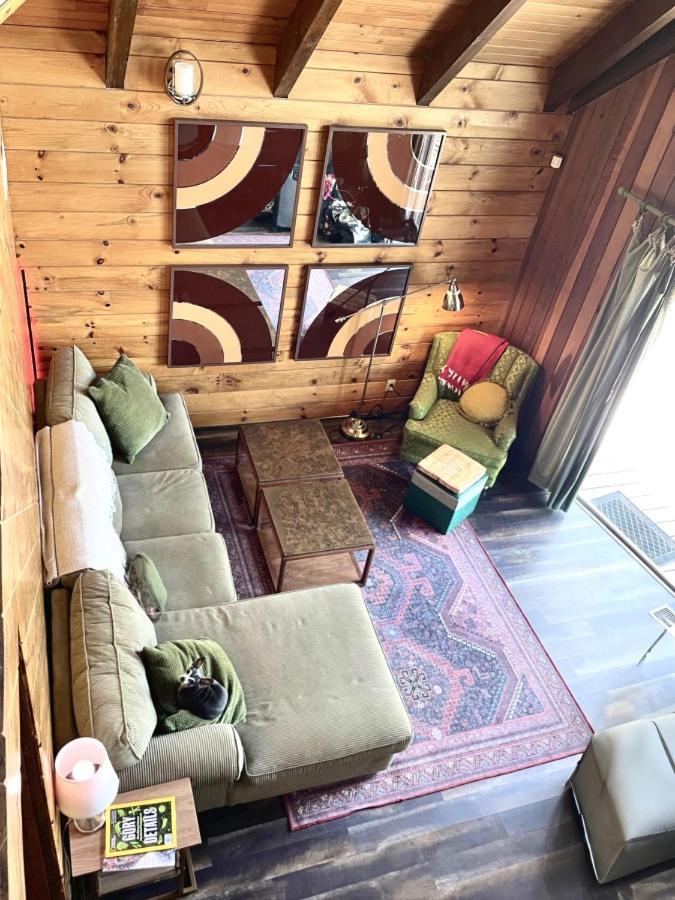 Megans Mountain Getaway Chalet